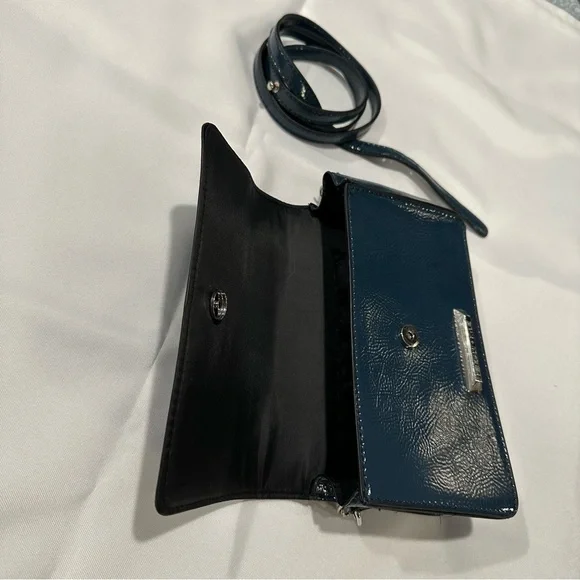 Kendall & Kylie Shiny Dark Blue Crossbody Bag - Picture 4 of 7